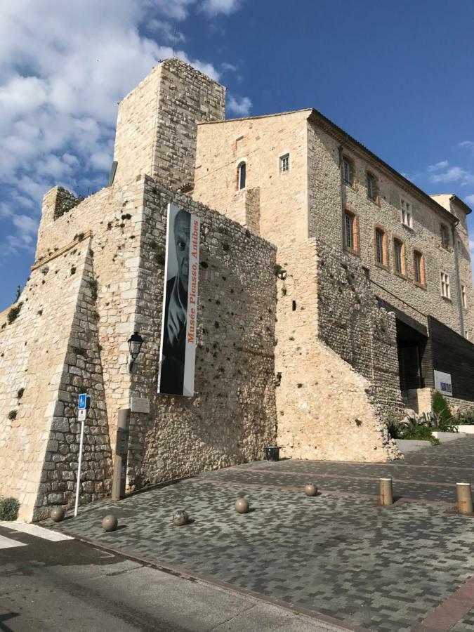 Sleep In Antibes City Center Exterior foto